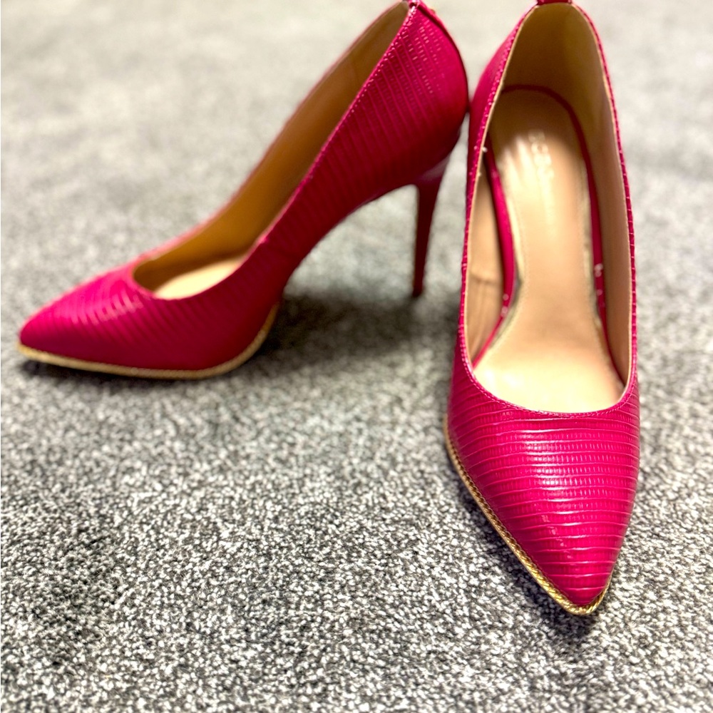 🌸💞Brand new BCBG Barbie Pink Stilettos💞🌸